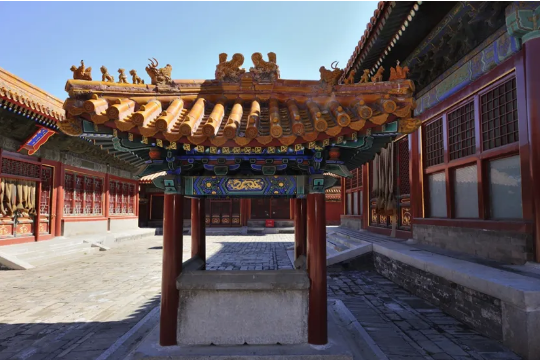 中国古建筑的装饰彩画